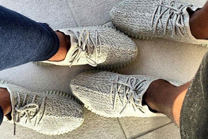 Brown Ideye and wife rock matching sneakers