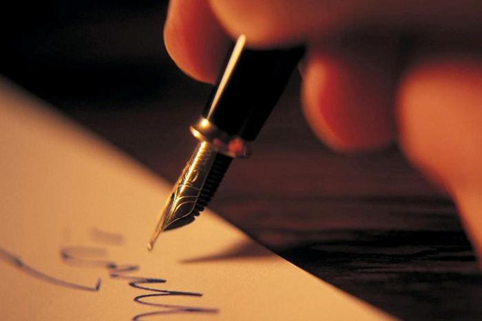 ___3906016___https:______static.pulse.com.gh___webservice___escenic___binary___3906016___2015___6___25___11___poetry-and-types-of-poetry