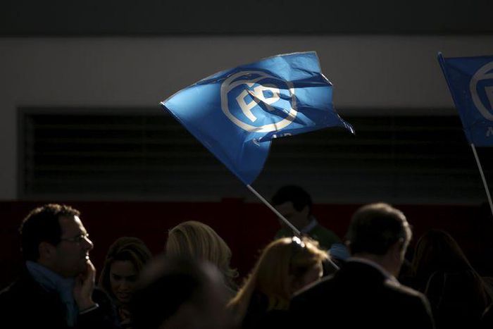 Spain's ruling PP party consolidates lead, short of majority