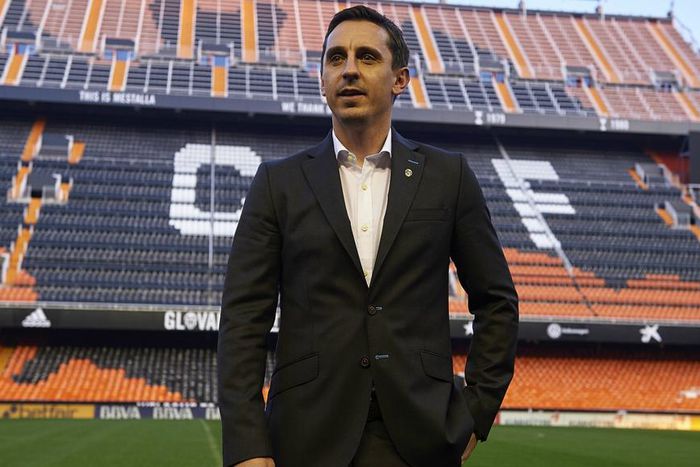 ___4432613___https:______static.pulse.com.gh___webservice___escenic___binary___4432613___2015___12___7___12___garyneville-cropped_qganq9uelcxy1afeur9p9we85_1