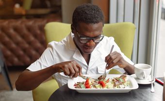 6 popular foods to remove from your diet for a healthy life, according to a dietician