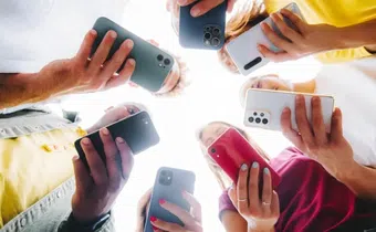We’re all a little too glued to our screens these days [Digit.fyi]