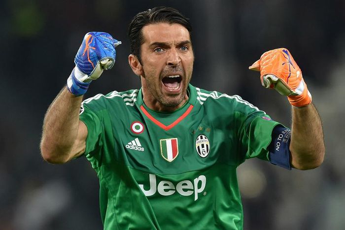 ___4225119___https:______static.pulse.com.gh___webservice___escenic___binary___4225119___2015___11___20___18___gianluigibuffon-cropped_ekv3nkolsa0n1539ilnh878lj