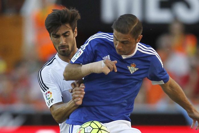 ___4206513___https:______static.pulse.com.gh___webservice___escenic___binary___4206513___2015___9___28___6___joaquin-cropped_1oa8tlotqtilu1xgxaahnm4na1