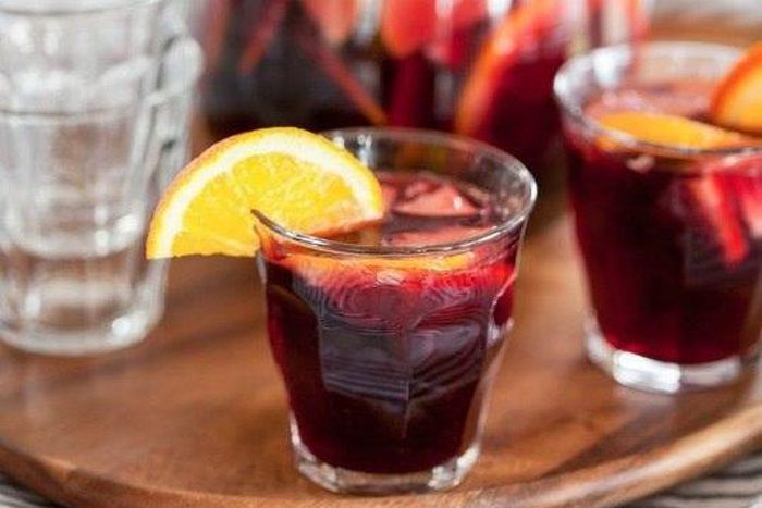 ___4152479___https:______static.pulse.com.gh___webservice___escenic___binary___4152479___2015___9___9___19___2014-05-26-How-To-Sangria-19