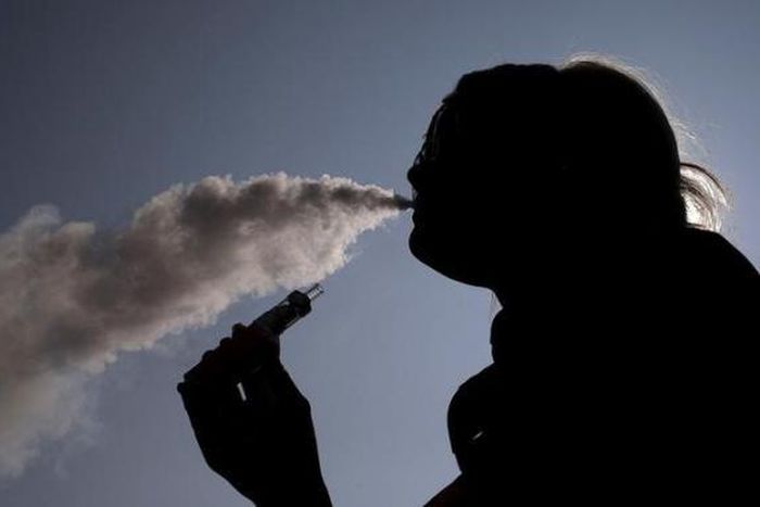UK study endorses "game-changing" e-cigarettes for first time