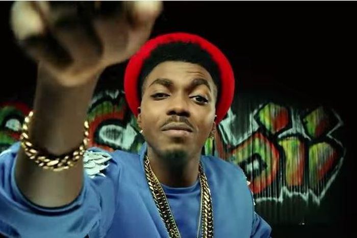 Skiibii in 'Sampu' video