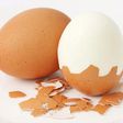 ___4364545___https:______static.pulse.com.gh___webservice___escenic___binary___4364545___2015___11___16___17___2012-04-05-how-to-peel-eggs-586x322