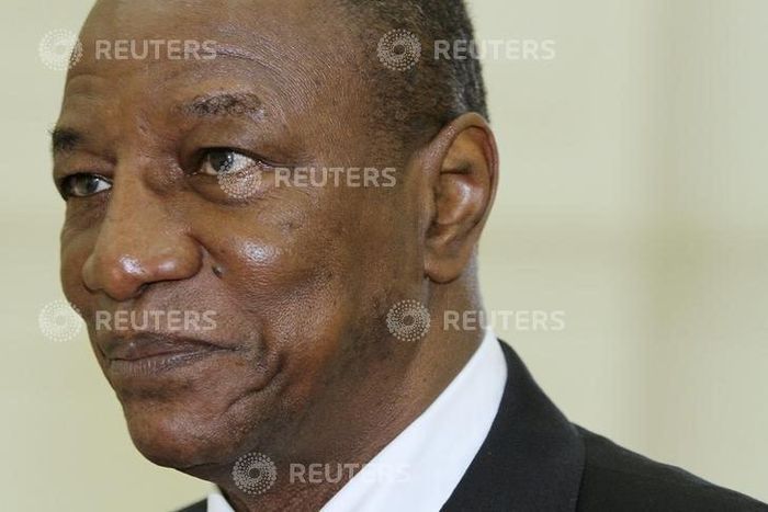 Guinea's President Alpha Conde arrives for a meeting with Cambodia's Prime Minister Hun Sen at the Council of Ministers in Phnom Penh May 25, 2012. REUTERS/Samrang Pring