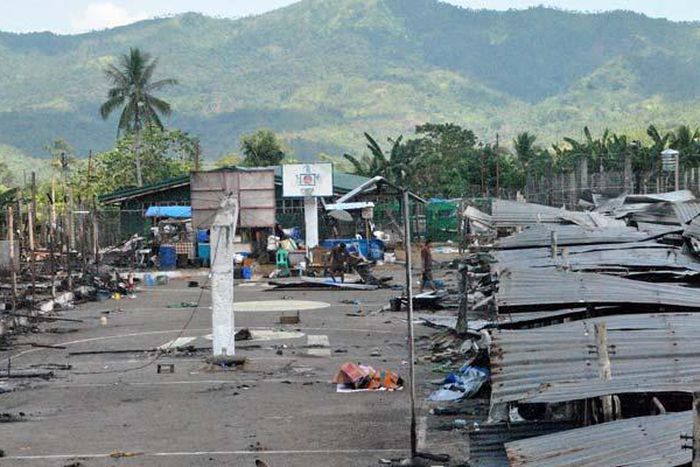 Fire sweeps through Philippine prison killing 10 inmates