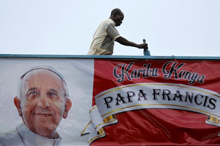 Pope in Africa will seek to bridge Christian-Muslim faultlines
