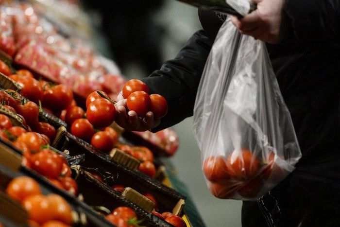 Russia says strengthens control over food imports from Turkey