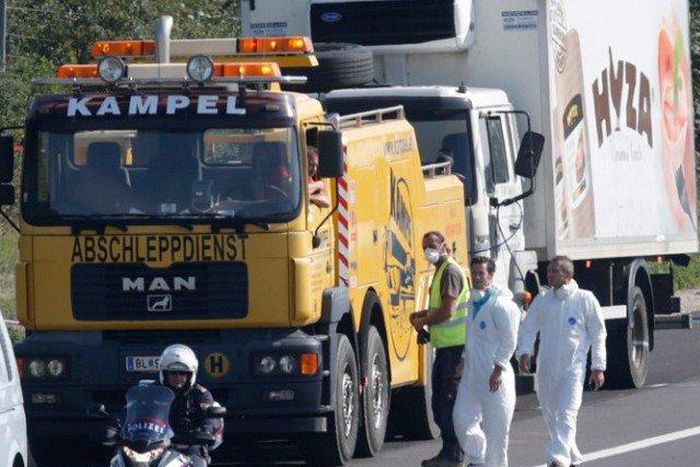 Syrians, Iraqis, Afghans among 71 migrants found dead in truck