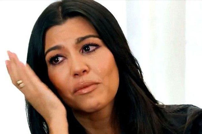 Reality star, Kourtney Kardashion breaks down in tears over Scott Disick's infidelity