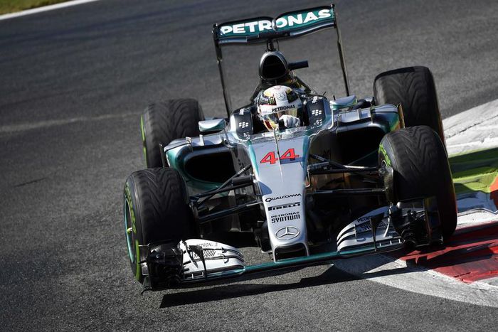 ___4139776___https:______static.pulse.com.gh___webservice___escenic___binary___4139776___2015___9___6___20___lewishamilton-cropped_ao94zga5w92b1a2nraxipfzvu_2