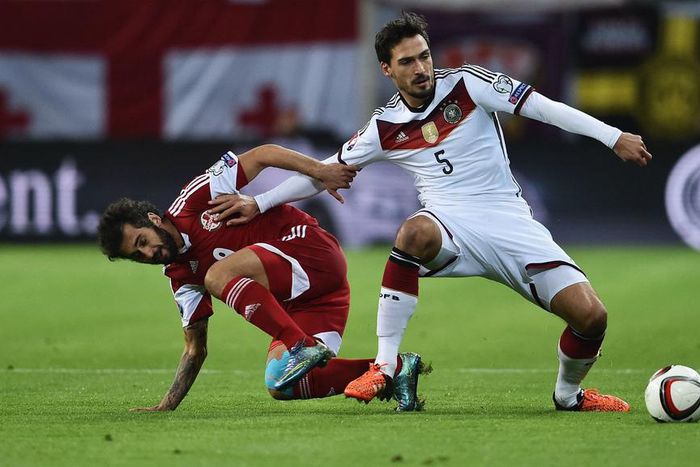 ___4250394___https:______static.pulse.com.gh___webservice___escenic___binary___4250394___2015___10___12___6___hummels-cropped_sbsnol42sx2g1if7kwsplnnf3_1