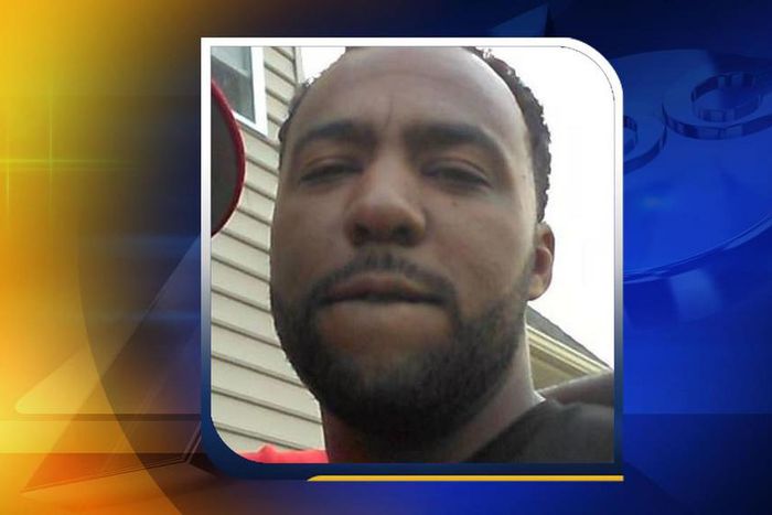 Curtis Smith-34 Year old man who climbed the White House wall has been killed.