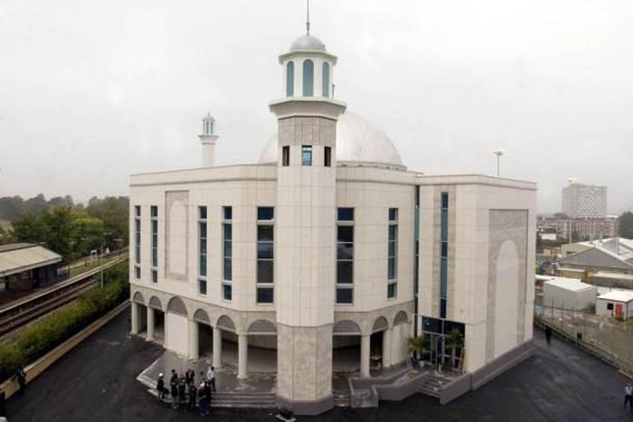 Baitful futuh mosque in London