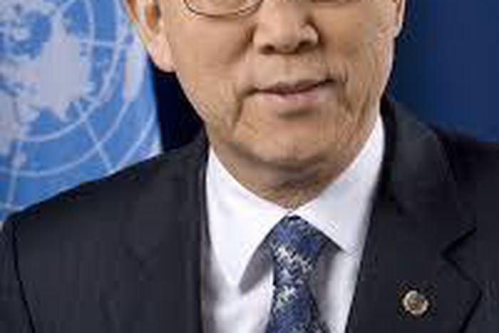 Ban Ki-Moon lays UN House bombing commemorative wreath, decries terrorism