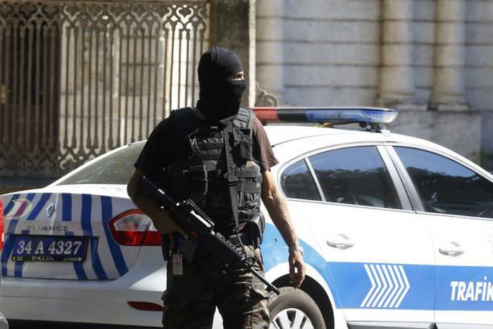 Two detained after shooting outside Istanbul palace - news agency