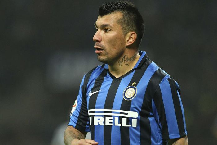 ___4310851___https:______static.pulse.com.gh___webservice___escenic___binary___4310851___2015___11___21___1___gary-medel-cropped_1lys2op6rd3wa158o352coetv7_1