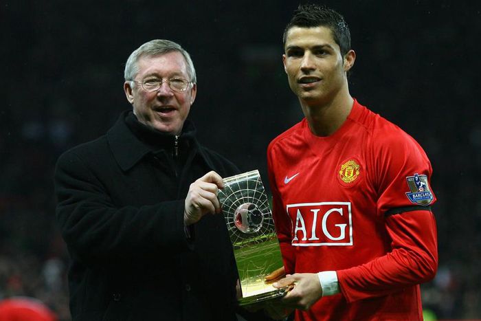 ___4242668___https:______static.pulse.com.gh___webservice___escenic___binary___4242668___2015___10___8___19___alex-ferguson-cristiano-ronaldo_h3ahd3vh6mbg1w14h3z9d0qst_1