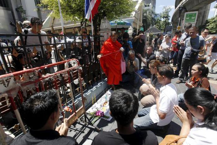 Two Thai bomb 'suspects' deny link, international terrorism "unlikely"