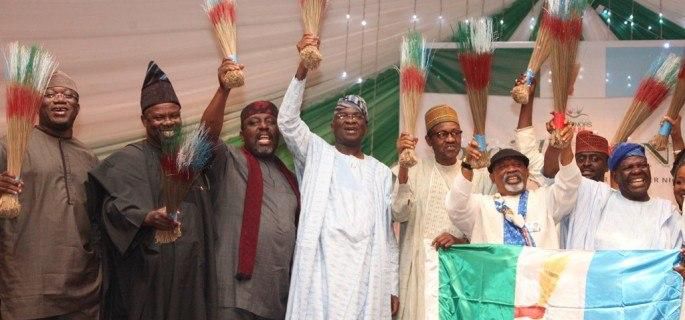 Former Lagos State Governor, Babatunde Fashola SAN (middle) with his  Ekiti, Ogun, and Imo, States counterparts, Dr. Kayode Fayemi (left), Senator Ibikunle Amosun (2nd left) Owelle Rochas Okorocha (3rd left) respectively and former Head of State, Gener...