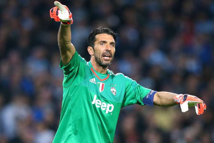 ___4176217___https:______static.pulse.com.gh___webservice___escenic___binary___4176217___2015___9___17___16___gianluigibuffon-cropped_1c7d0y5xr2gsd13u6fhl5hwc31_1