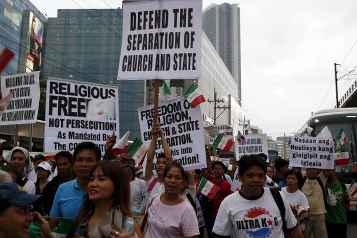 Philippine Christian group ends protest blocking Manila highway