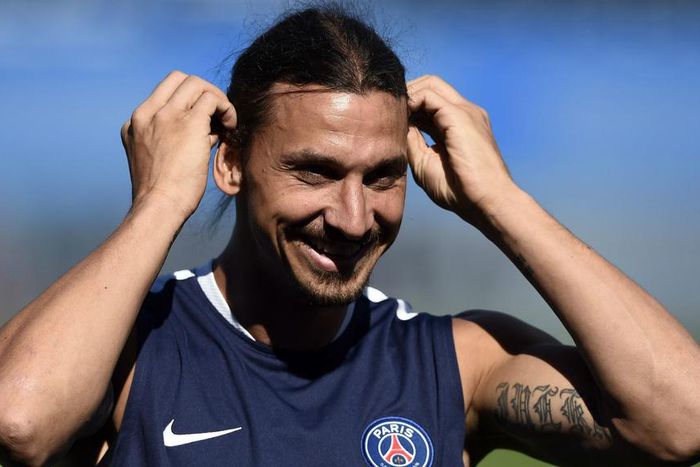 ___4116827___https:______static.pulse.com.gh___webservice___escenic___binary___4116827___2015___9___13___17___zlatanibrahimovic-cropped_lwv7009fbckk1ehtutwblewqk_1