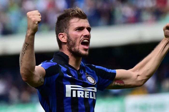 ___4264394___https:______static.pulse.com.gh___webservice___escenic___binary___4264394___2015___10___16___5___davide-santon-cropped_1m8f6uqgn7m4m1p13c2vsq0unr