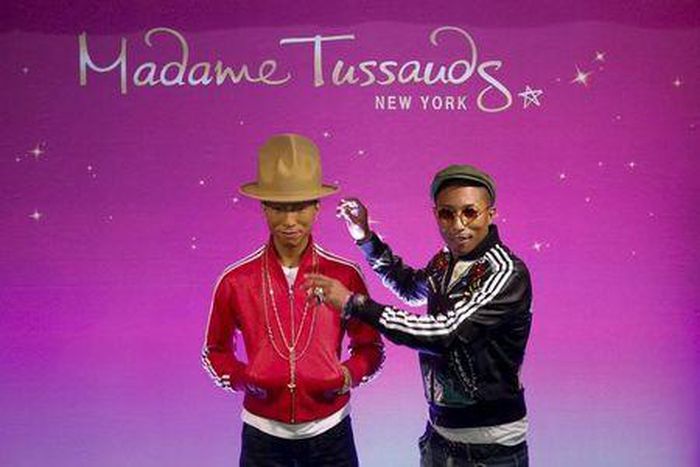 Hundreds protest in South Africa against US star