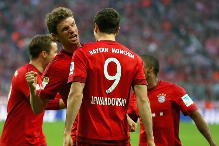 ___4228311___https:______static.pulse.com.gh___webservice___escenic___binary___4228311___2015___10___5___0___thomasmullerrobertlewandowski-cropped_1qowmbrjmzjis1dbflu5v0cw5f_1