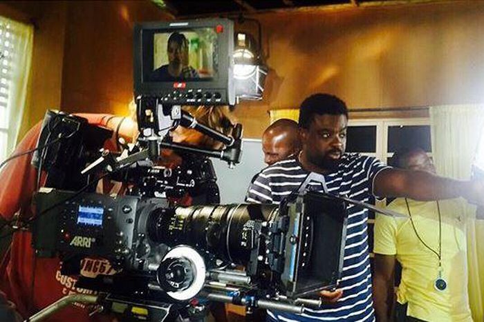 Kunle Afolayan at work on the set of The CEO
