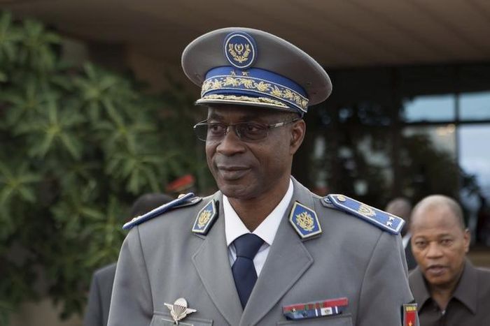 Coup leader, General Gilbert Diendere arrives at the airport to greet Senegal's President Macky Sall and Benin's President Thomas Boni Yayi in Ouagadougou, Burkina Faso, September 18, 2015. REUTERS/Joe Penney