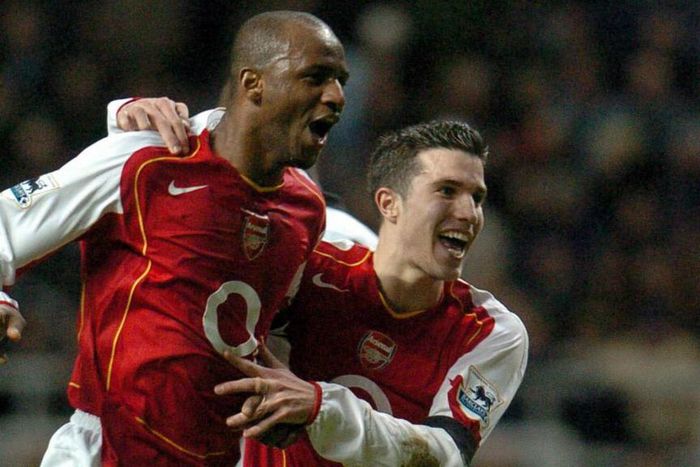 ___4252191___https:______static.pulse.com.gh___webservice___escenic___binary___4252191___2015___10___12___17___robin-van-persie-patrick-vieira-cropped_gxeubc91brer1adeu12u9e0xh_1