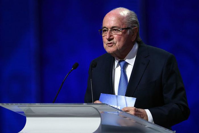 ___4101277___https:______static.pulse.com.gh___webservice___escenic___binary___4101277___2015___8___25___7___seppblatter-cropped_84qdzkbesqec1x4ips74ofzxa