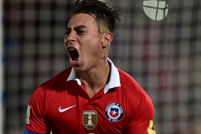Chile 2 Brazil 0: Eduardo Vargas, Alexis Sanchez help hosts to win