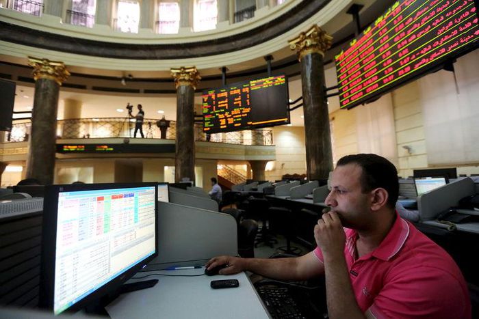 A trader works at the Egyptian stock exchange in Cairo,  August 23, 2015. REUTERS/Mohamed Abd El Ghany