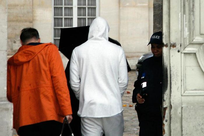 ___4330910___https:______static.pulse.com.gh___webservice___escenic___binary___4330910___2015___11___5___22___karim-benzema-cropped_1vkj78q2rb1i01w5r20ku12ynj