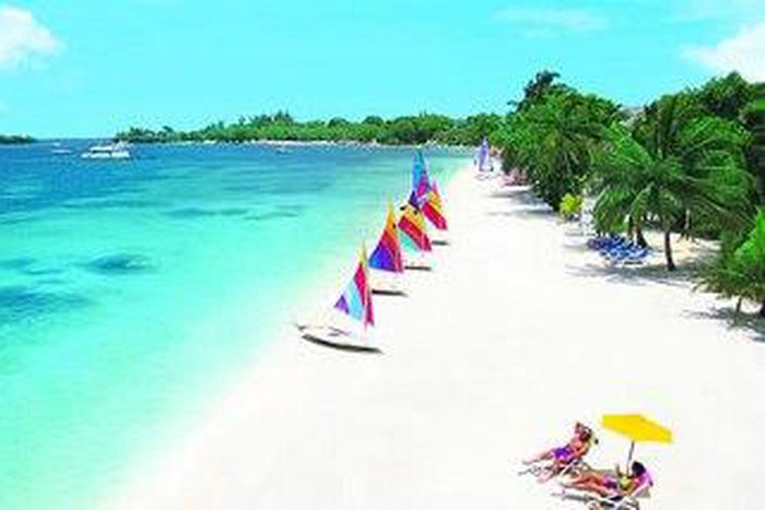 ___4353489___https:______static.pulse.com.gh___webservice___escenic___binary___4353489___2015___11___12___18___seven_mile_beach