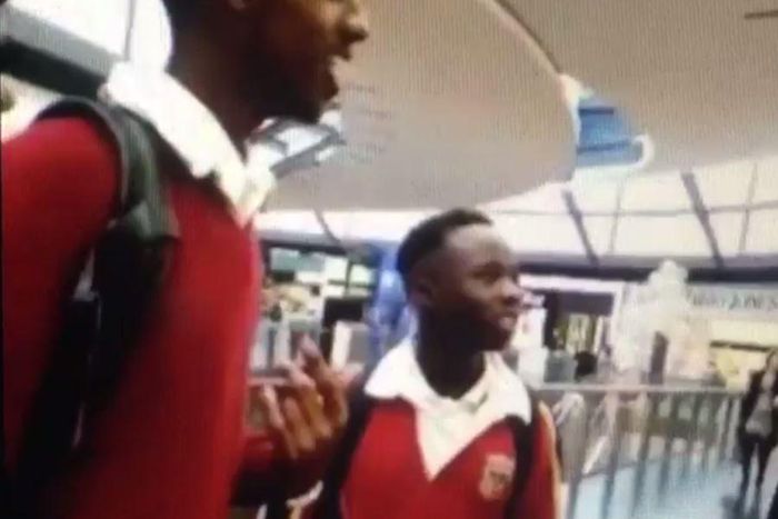 Apple staff insults black students "we’re worried you might steal something"