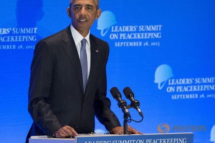 Obama, Iran's Zarif shake hands, but not a planned gesture - Iranian official