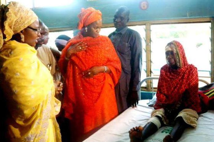 Aisha Buhari visits bomb blast victims in Yola on September 17, 2015