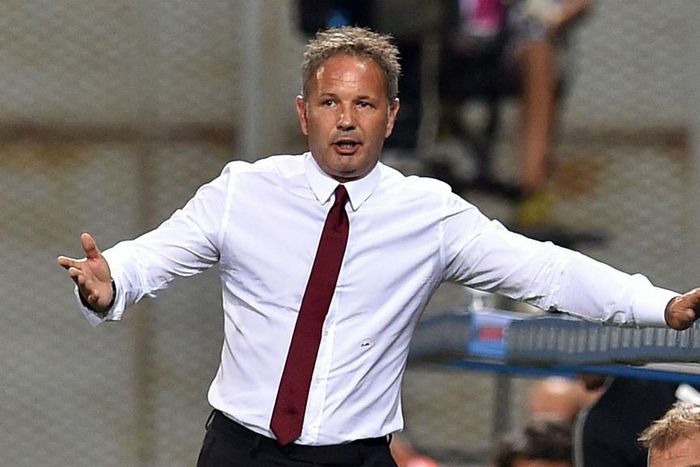 ___4066245___https:______static.pulse.com.gh___webservice___escenic___binary___4066245___2015___9___30___20___sinisamihajlovic-cropped_l01ftxp0usr91b8j0a4jiwari_2