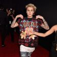 Justin Bieber arrive 2015 American Music Awards in Los Angeles
