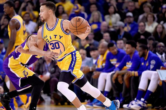 ___4391229___https:______static.pulse.com.gh___webservice___escenic___binary___4391229___2015___11___25___13___stephcurry-cropped_1h44alvlyugzk1sohwctear4aq_1