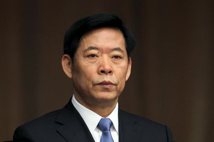 China sacks work safety chief after Tianjin blasts