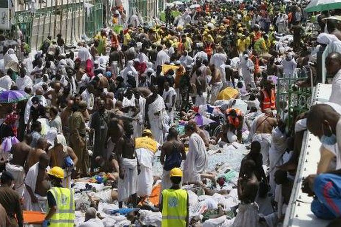 More than 717 pilgrims die in stampede in worst haj disaster in 25 years